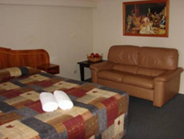Ardeanal Motel West Wyalong Exterior foto