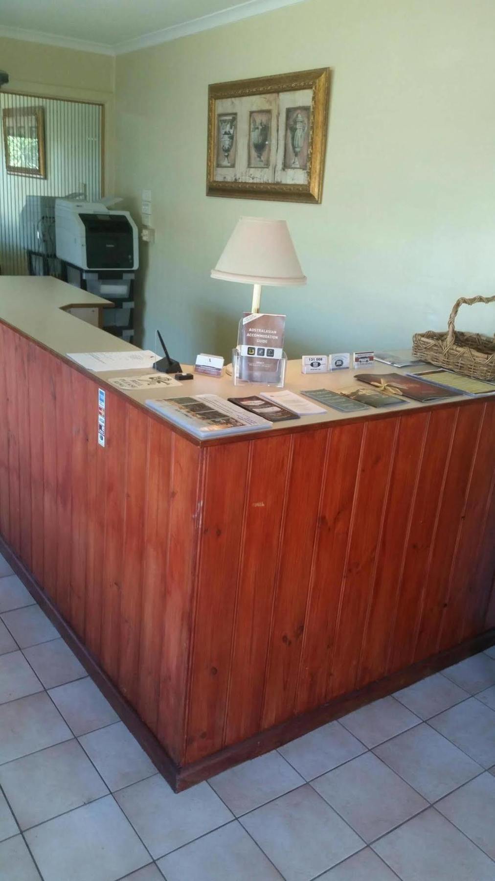 Ardeanal Motel West Wyalong Exterior foto